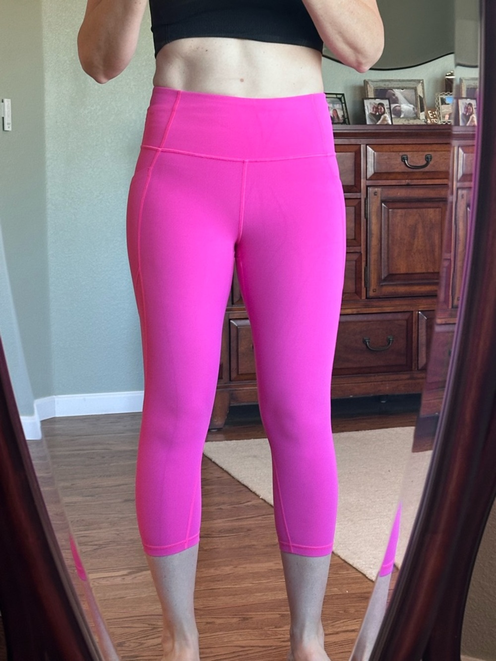 Athleta Size M Bright Pink Leggings